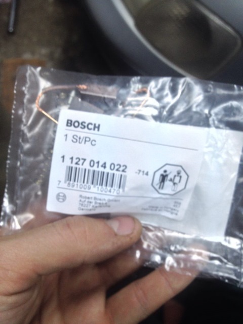 1127014022 Набор угольных щеток BOSCH | Запчасти на DRIVE2