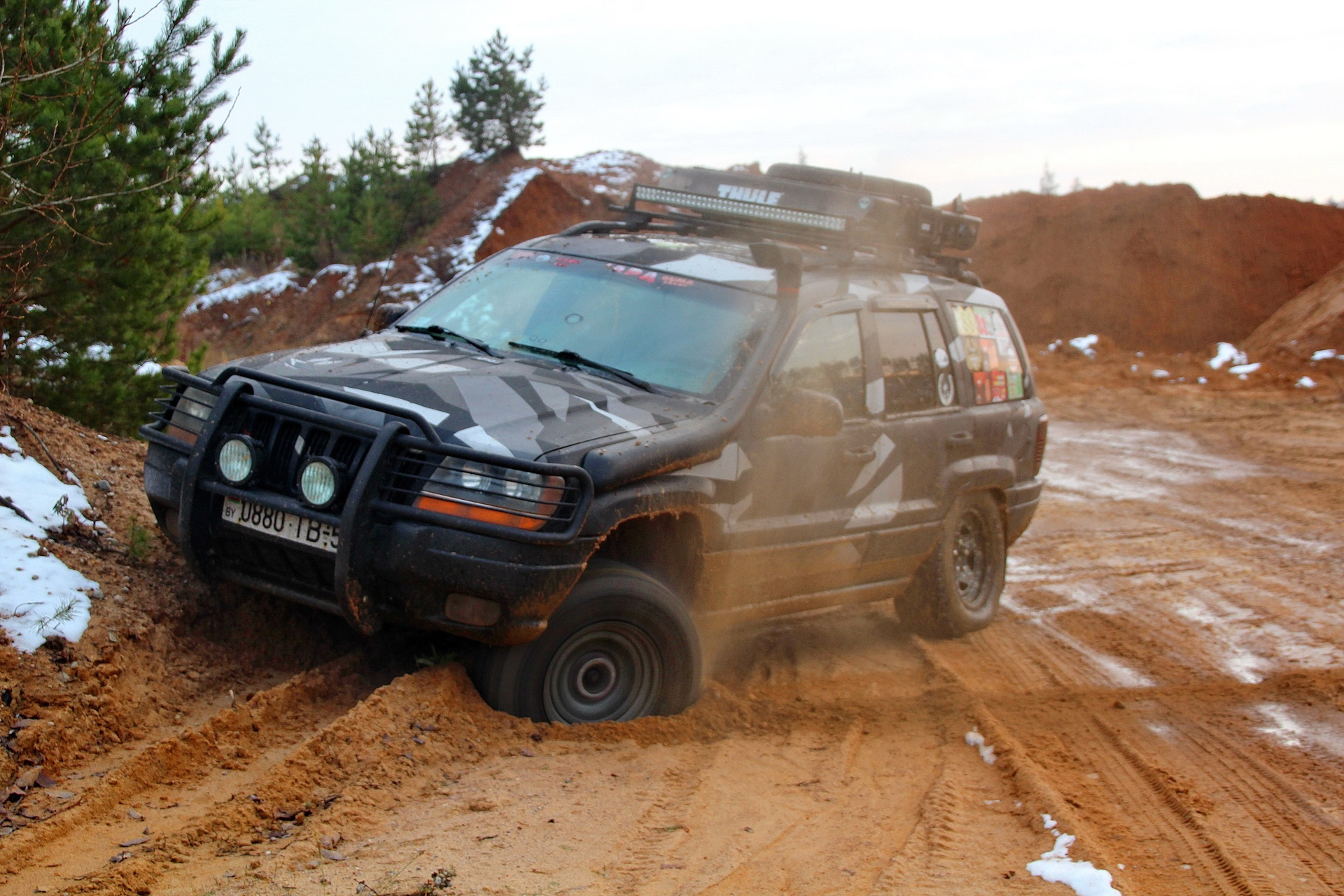 Ниссан террано бездорожье. Nissan Terrano off Road. Терано Ниссан офрод. Ниссан Террано 2 в бездорожье. Ниссан Террано офф роуд.