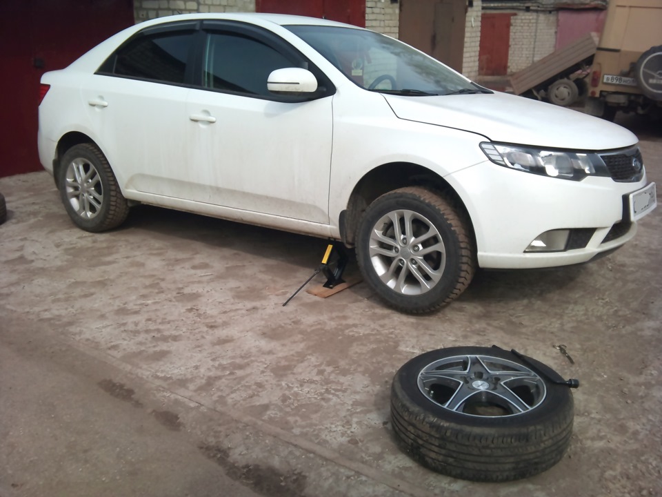 Переобулись. — KIA Cerato (2G), 1,6 л, 2011 года | шины | DRIVE2