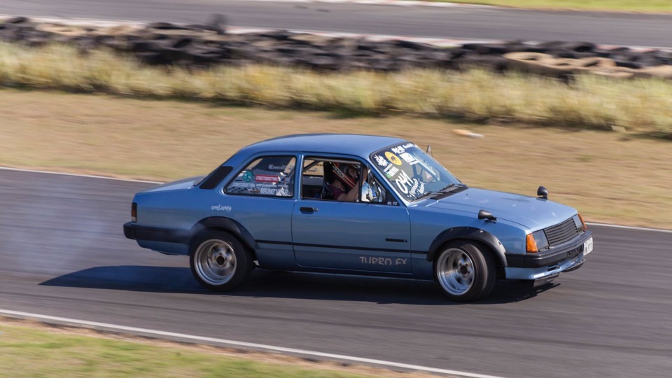 fender flares chevette