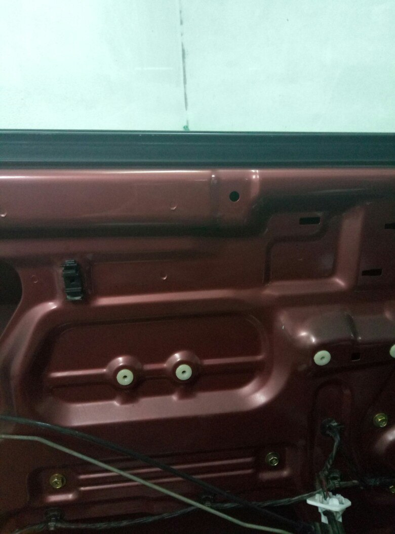 Ремонт обшивки дверей паджеро