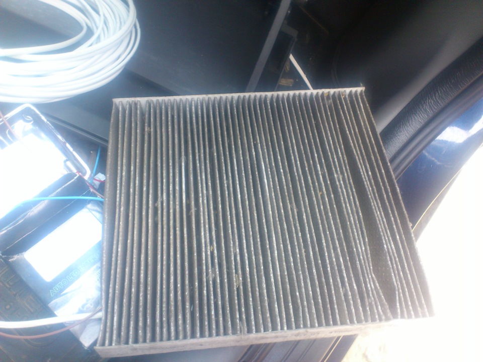 Замена салонного фильтра, дезинфекция кондиционера. — Nissan Almera ...