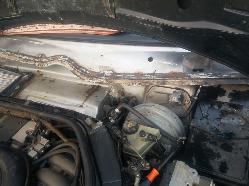 была вот такая поверхностная ржавчина — Mercedes-Benz S-Class (W140)