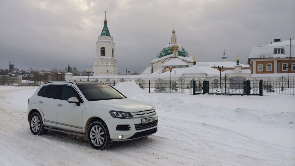 Volkswagen touareg белый