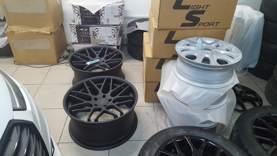 Фото в бортжурнале Ford Galaxy (Mk III)