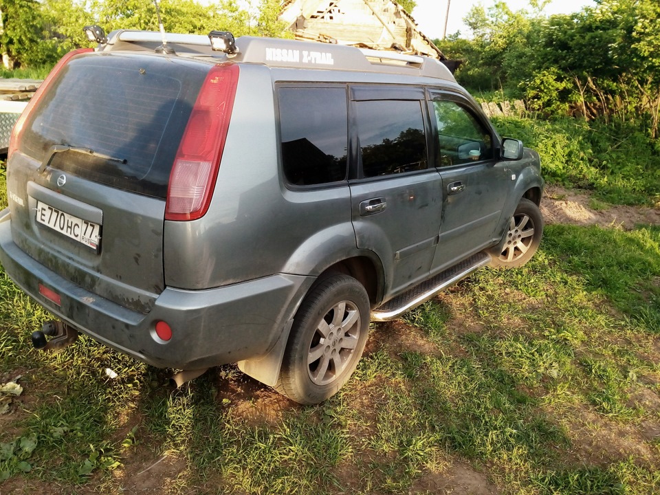 Пороги ROMIK — Nissan X-Trail I (t30), 2 л, 2006 года | аксессуары | DRIVE2