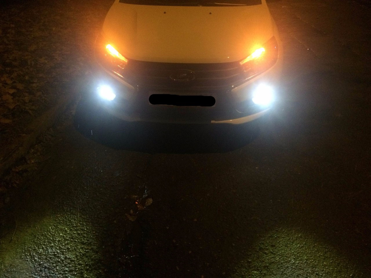 Белые Дхо Лада Веста Купить