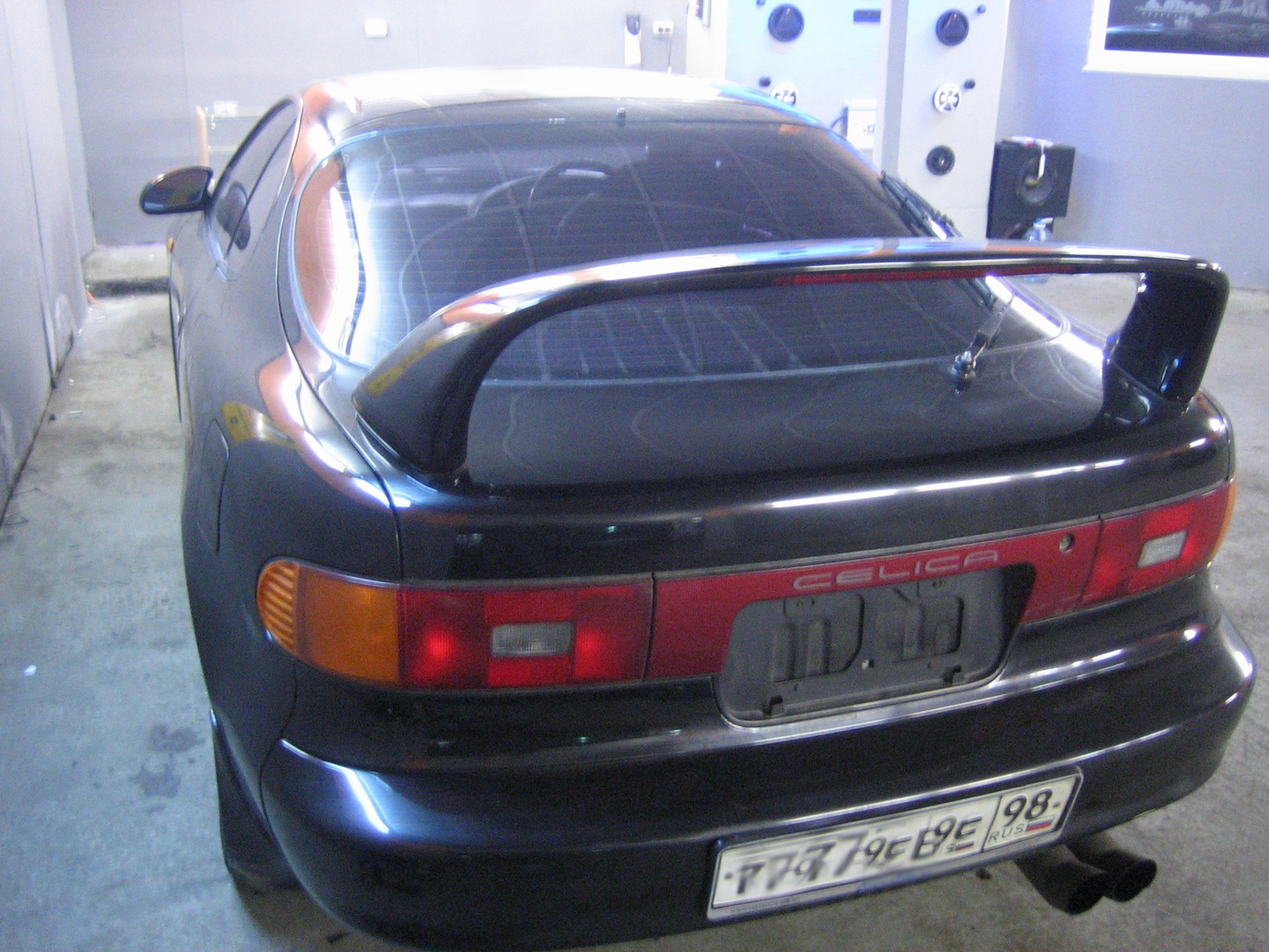 spoiler  - Toyota Celica 20L 1993