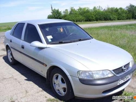 Bortzhurnal Opel Vectra Goluboglazaya Blondinka