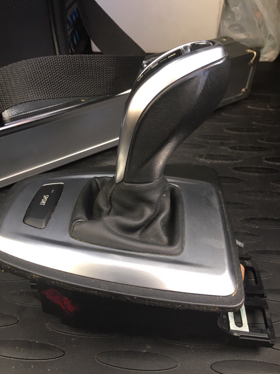 Photo from the logbook BMW 5 series (E60)