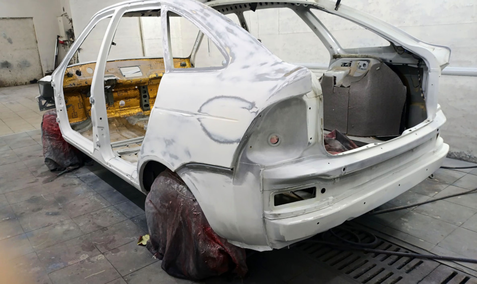 Готов к окрашиванию! — Lada Приора хэтчбек