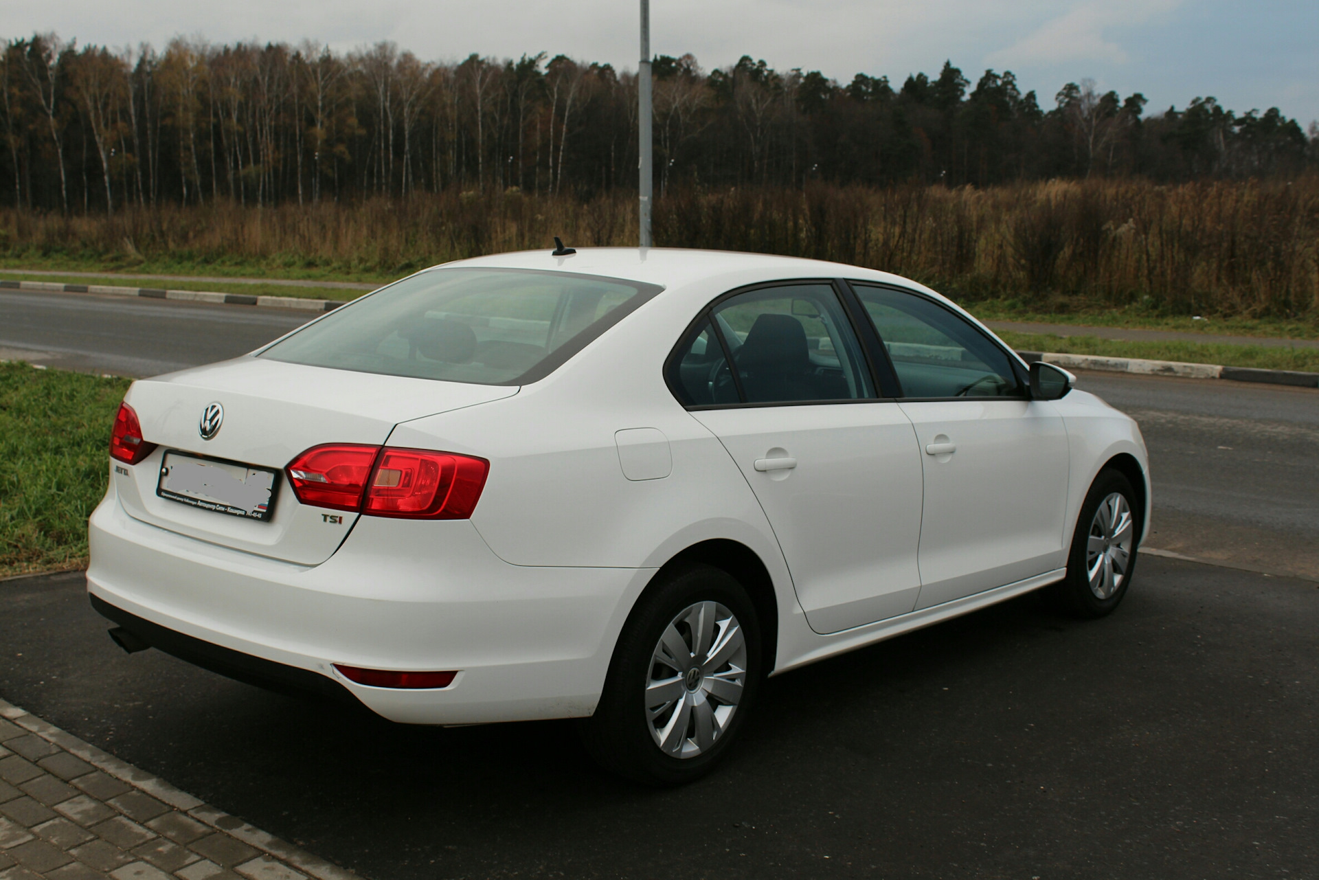 1 2013 год. Фольксваген Jetta 2013. Фольксваген Джетта 2013. Фольксваген Jetta 1. Volkswagen Jetta 2013 года.