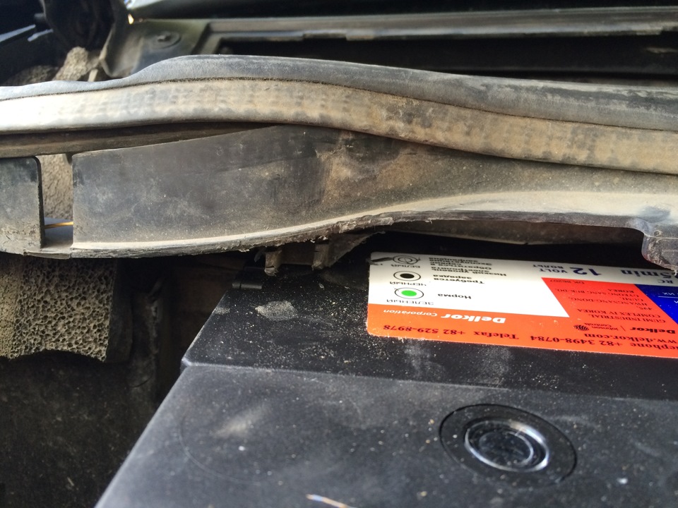 мешает пластиковая чушь — Cadillac SRX (1G)