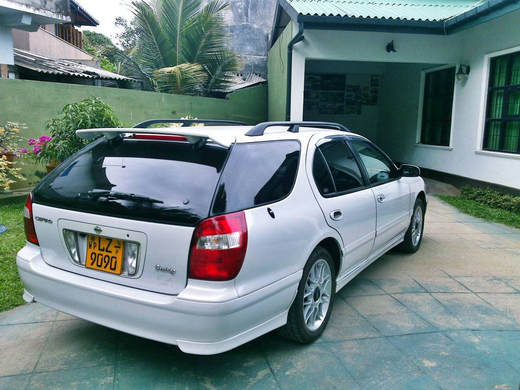 Nissan Cefiro Wagon 2000