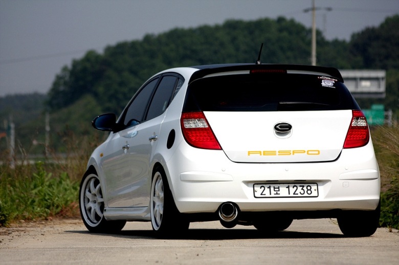 Нот 30 ай. Hyundai i30 2009 SW Tuning. Hyundai i30 FD Tuning. Hyundai i30 2010 обвес. Hyundai i30 2010 тюнингованная.