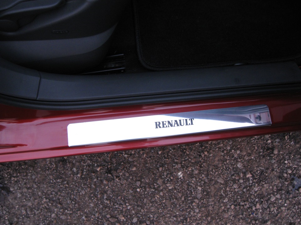Накладки на пороги — Renault Megane II, 1,6 л, 2007 года | стайлинг ...