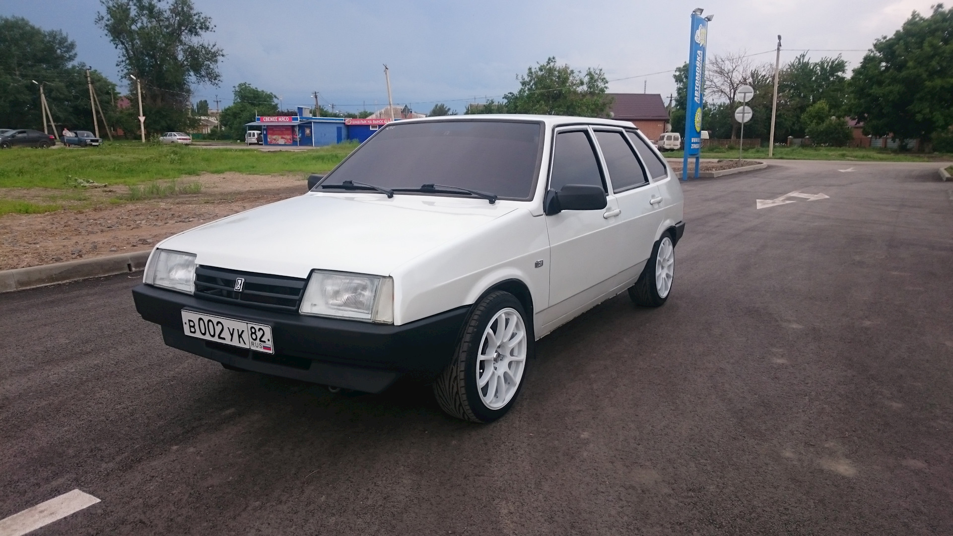 Lada 2109 1.3 бензиновый 1990 | *Белый перламутр*㋛ на DRIVE2