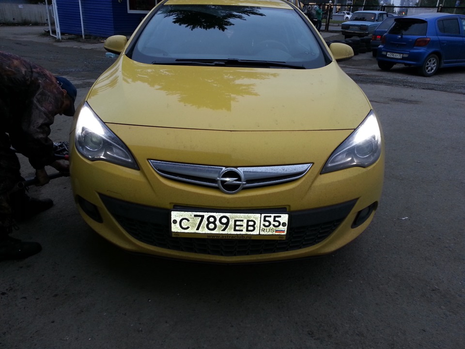 Галогенки Polarg вместо диодов ДХО — Opel Astra J GTC, 1,6 л, 2012 года ...