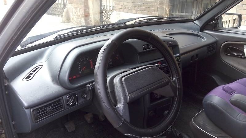 Открытие багажника с салона кнопкой — LADA 2115, 1,6 л., 2011 года ...