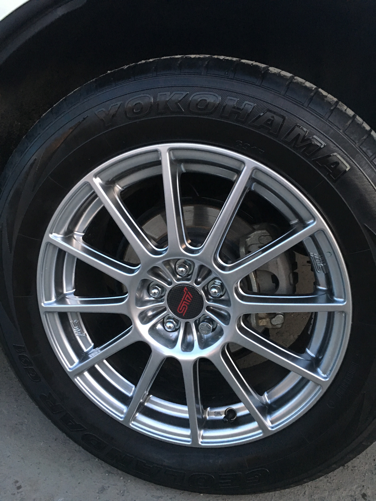 Лифон энкей. Диски Enkei r17 STI. Subaru Enkei STI. Enkei r17 на BREMBO STI. Диски Enkei STI r17 параметры.