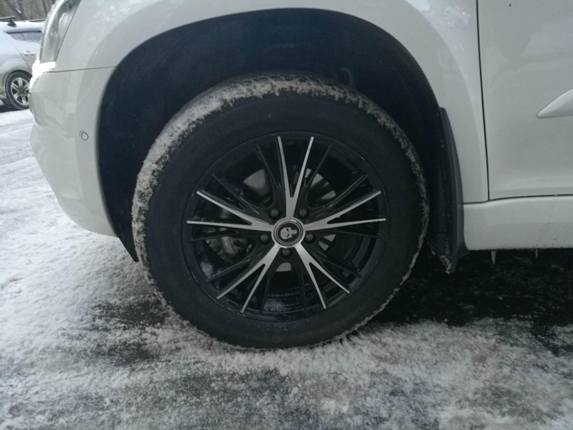 Можно ли поставить шины. Skoda Yeti шины r17. Шкода Йети 225 55 17. 215/60 R17 Yeti. 215/65 R16 Skoda.