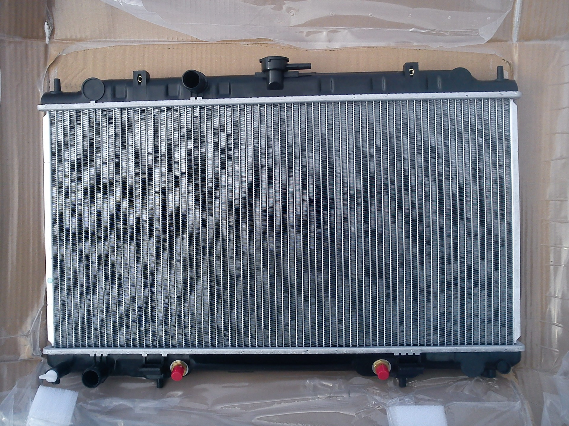 радиатор sat шевроле каптива 2. радиатор охлаждения двигателя cummins n14. радиатор охлаждения тойота town ace cr31g. Fd000903. размеры радиатора рено симбол.