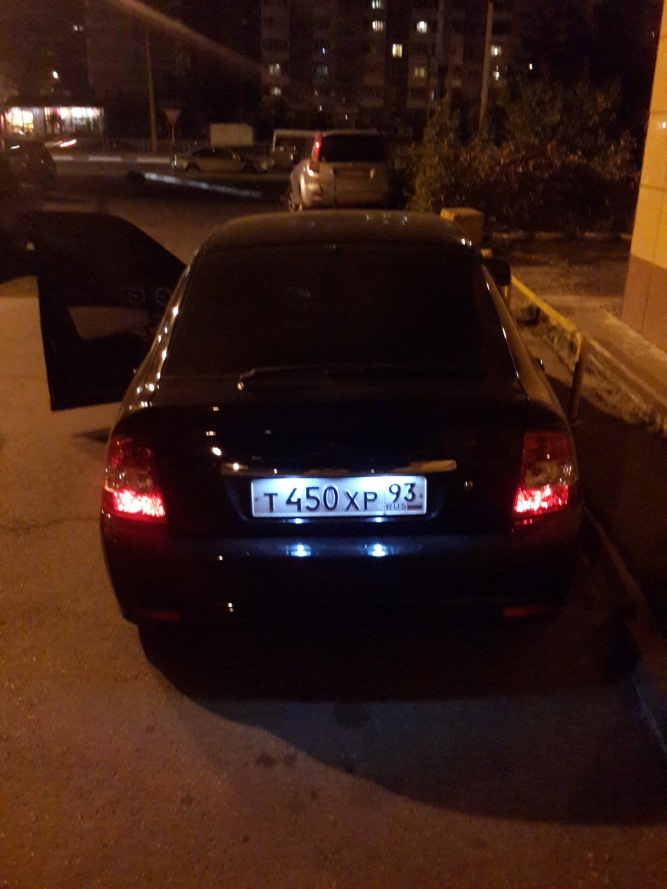 Габариты и усы — Lada Приора хэтчбек, 1,6 л, 2008 года | просто так ...