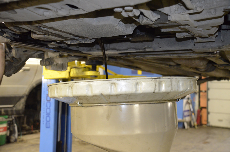 Замена сальников распредвалов (Течь) Volvo S80 2006г 2.5 AWD — VOLVOLUX ...