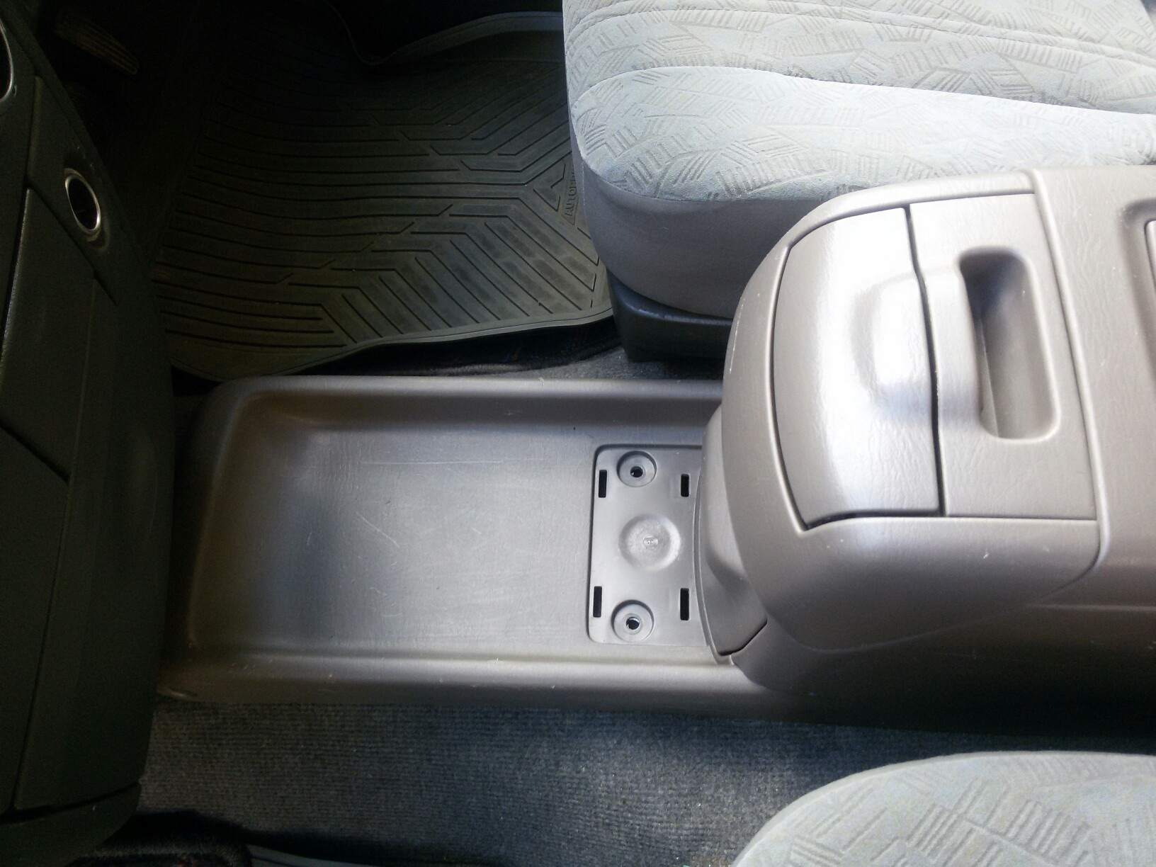 Задние подлокотники тойота танк. Подлокотник тойота ноах. Подлокотник для тойота вокси. Подлокотник toyota town ace. Подлокотник тойота тундра.