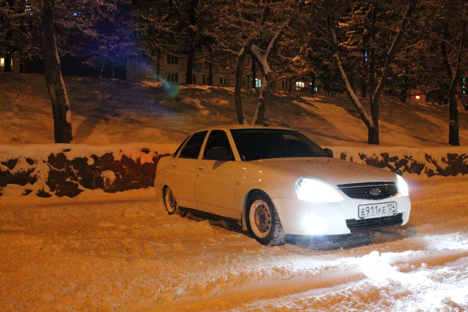 Winter Style. — Lada Приора седан, 1,6 л, 2012 года | просто так | DRIVE2