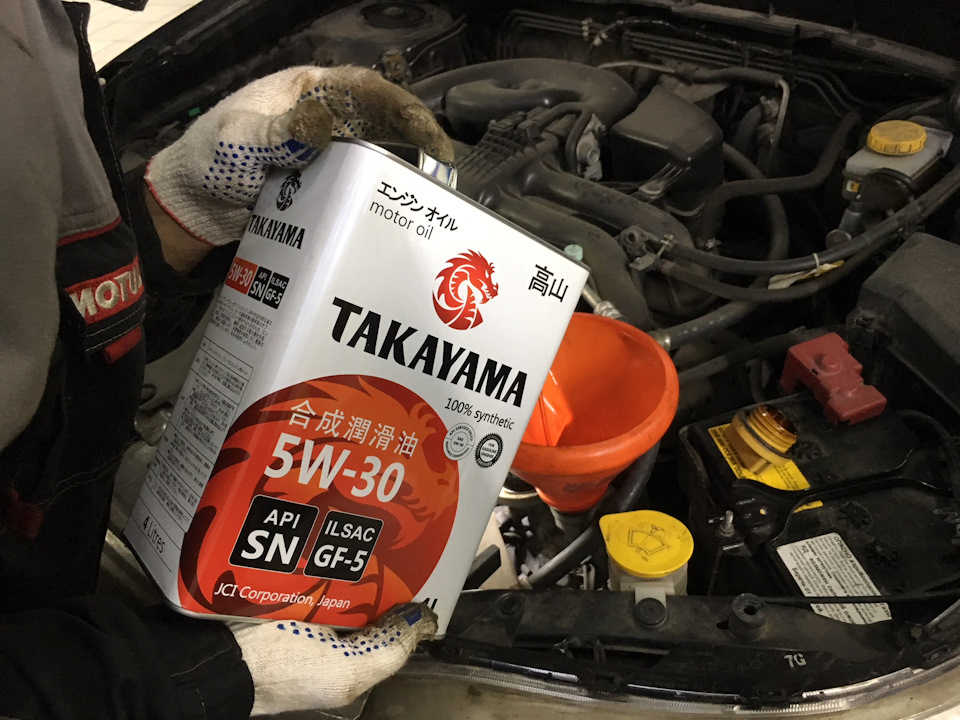 Замена масла на "Такаяма" 5w30 — Subaru Forester (SH), 2 л, 2012 года ...