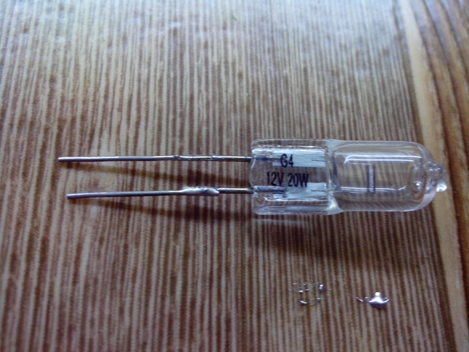 Лампа с удлиненными выводами. — Citroen C5 (2G)