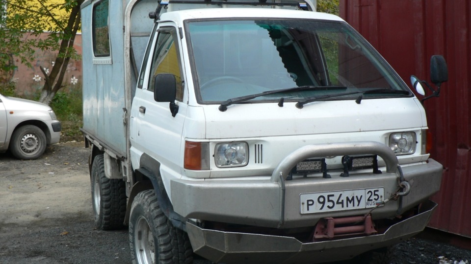 Грузовик в улан удэ. Toyota Lite Ace km85. Lite Ace Toyota 87. Toyota Lite Ace Truck 4wd. Тойота Таун айс грузовик 1997.