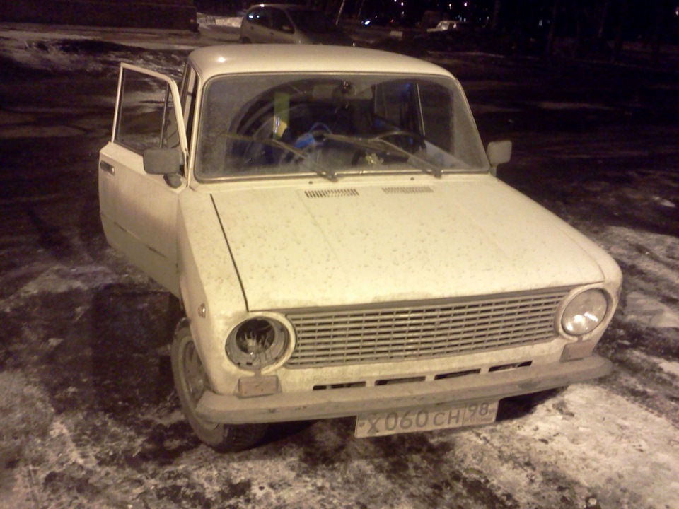 оклейка фар желтой пленкой — Lada 21013, 1,2 л, 1986 года | аксессуары ...