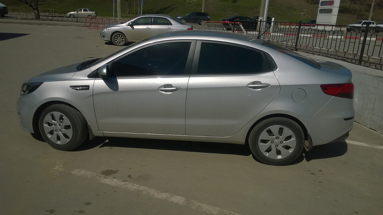 Тонировка Sun Control 50% вкруг со лбом :) - KIA Rio (3G), 1,6 л, 2013 года стай