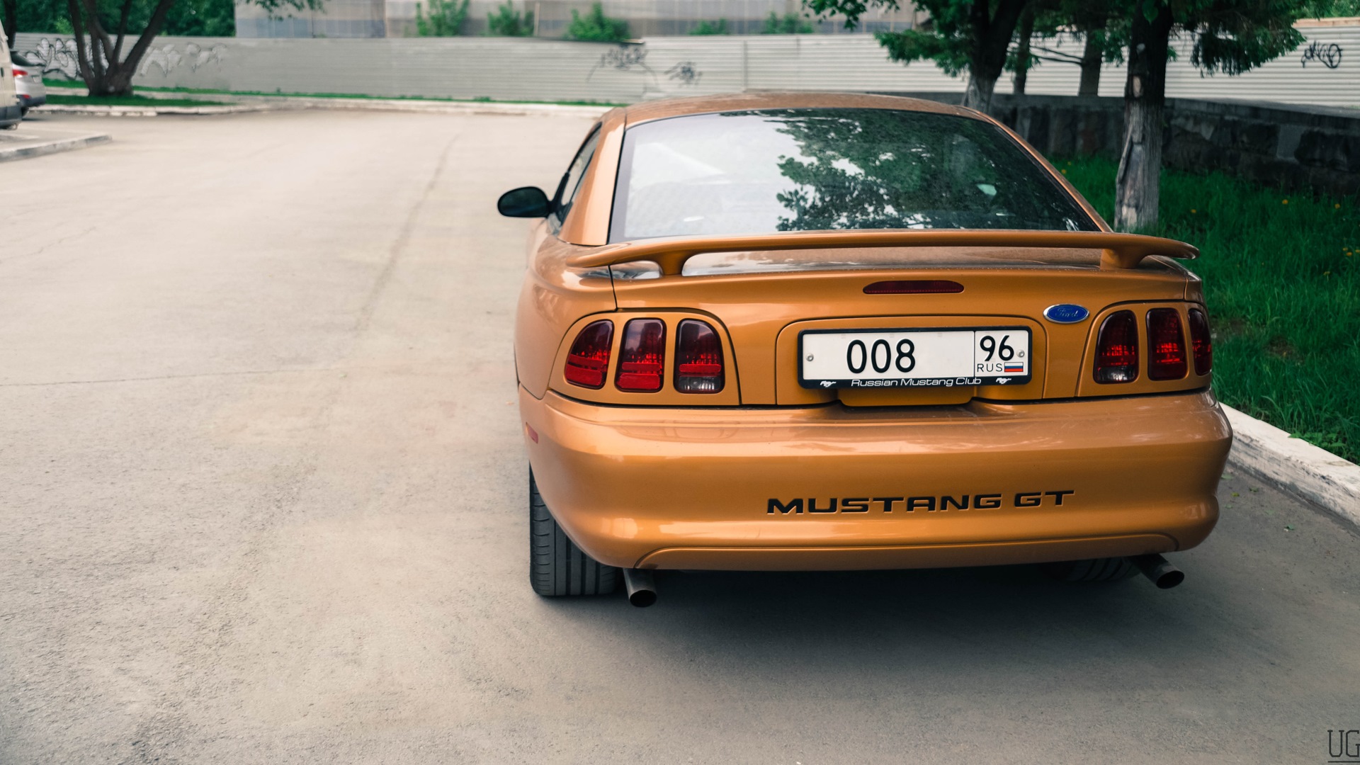 Ford Mustang (4G) 4.6 бензиновый 1997 | GT Aztec Gold на DRIVE2