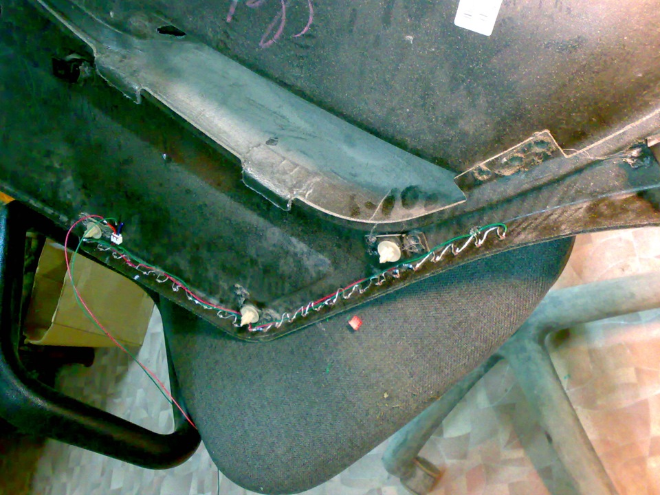 Подсветка в двери. — Lada 2115, 1,6 л, 2009 года | тюнинг | DRIVE2