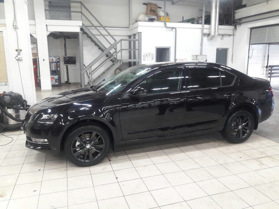 17 черный. Trius Black r17 Skoda Octavia. Диски 7j x 17 Pulsar черные. Skoda Trius r17 Black. 17 Trius Black на Шкода Октавия а7.