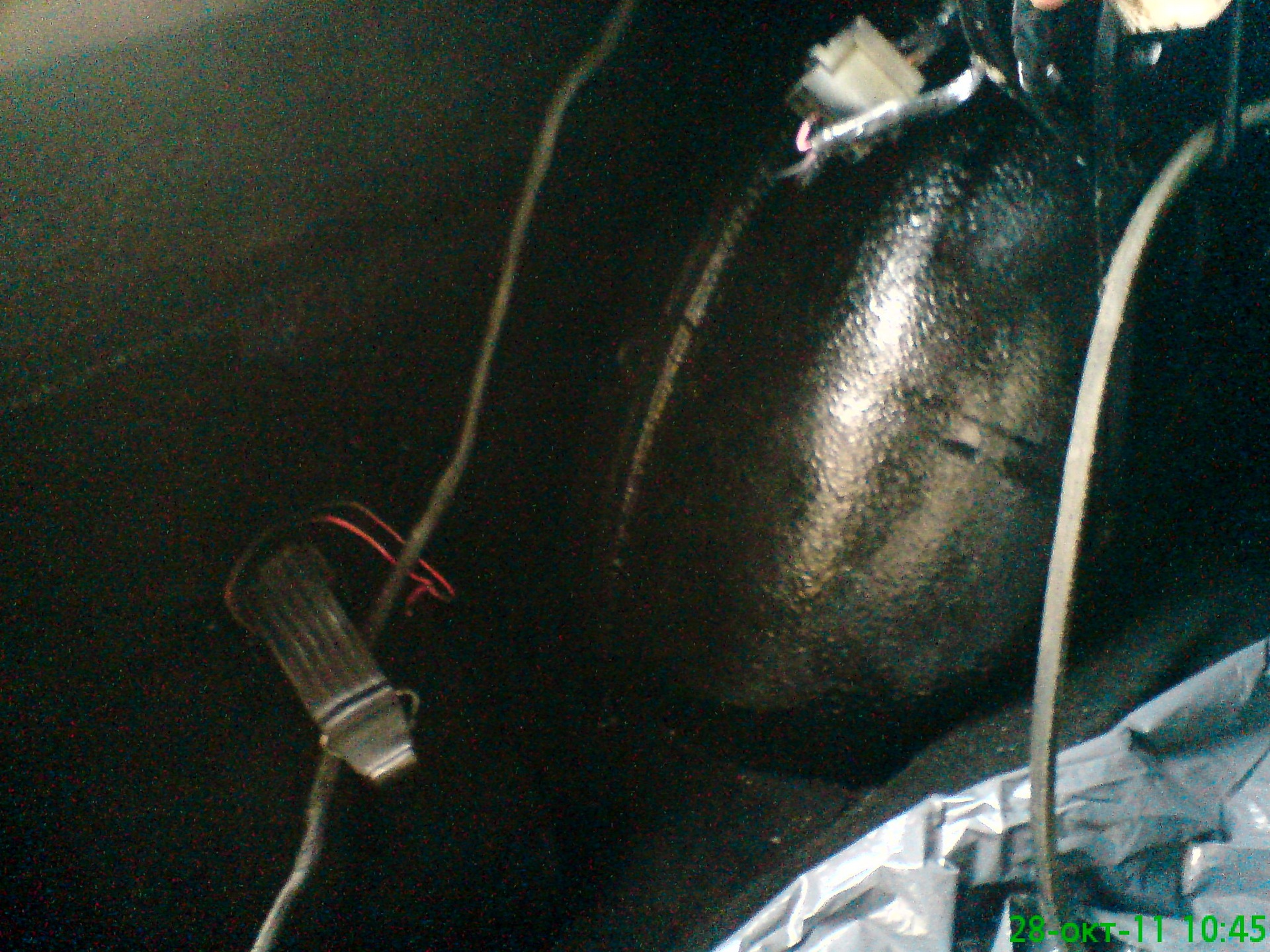 Покраска багажника — ГАЗ 3110, 2,4 л., 1999 года | тюнинг | DRIVE2