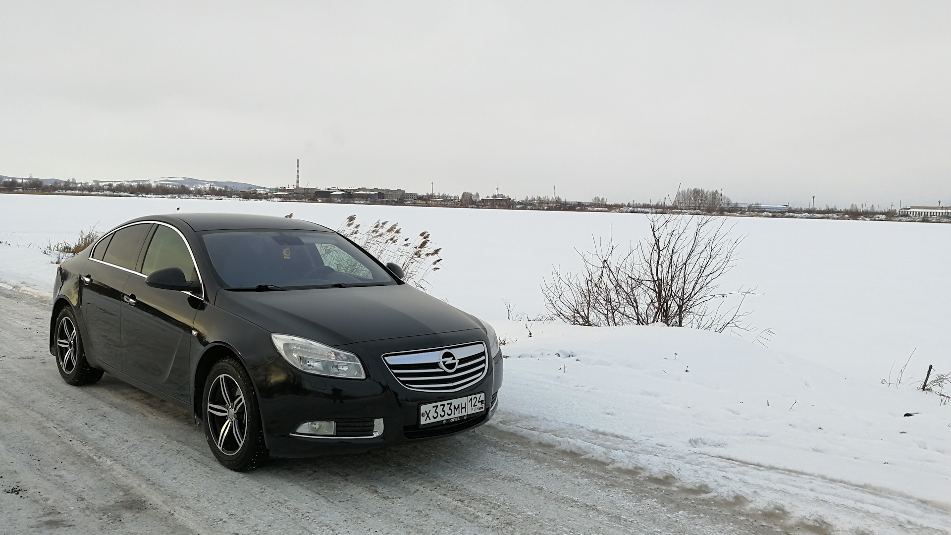 Opel Insignia (1G) 2.0 бензиновый 2011 | 2.0 турбо 