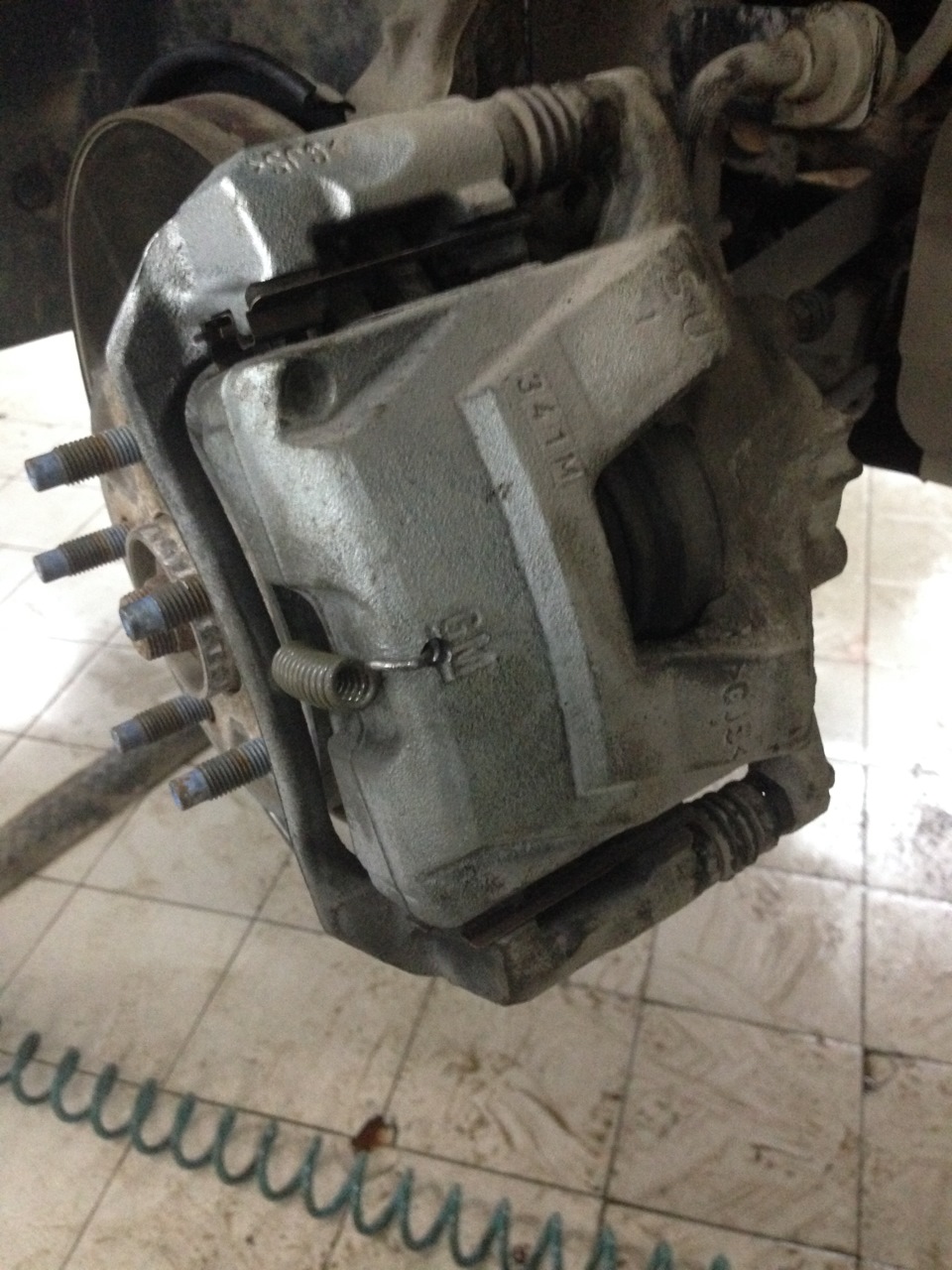 №9// Устранение стука суппортов — Chevrolet Cruze (1G), 1,8 л, 2011 ...