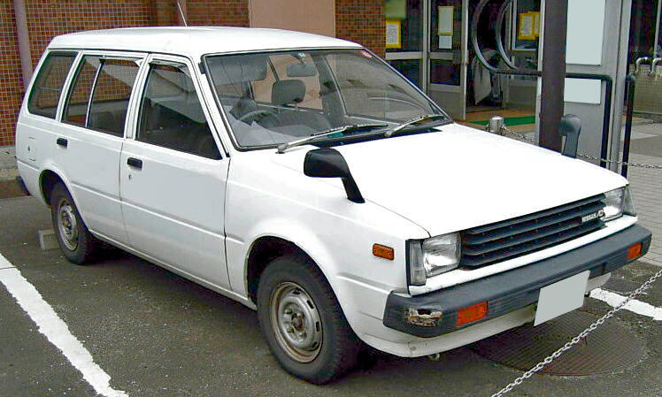 Nissan Datsun 1982