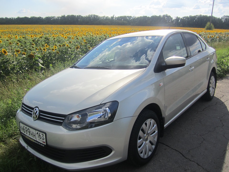 Volkswagen Polo седан 2011