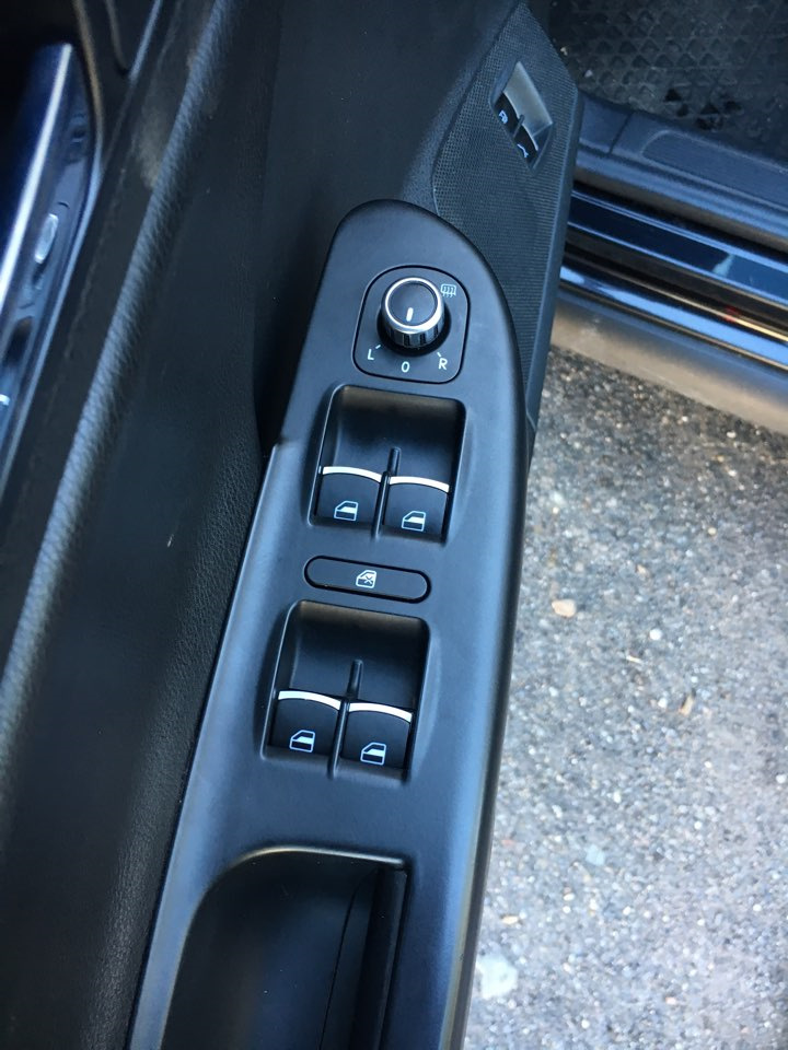 Кнопки от B7 — Volkswagen Passat B6, 3,2 л, 2007 года | аксессуары | DRIVE2