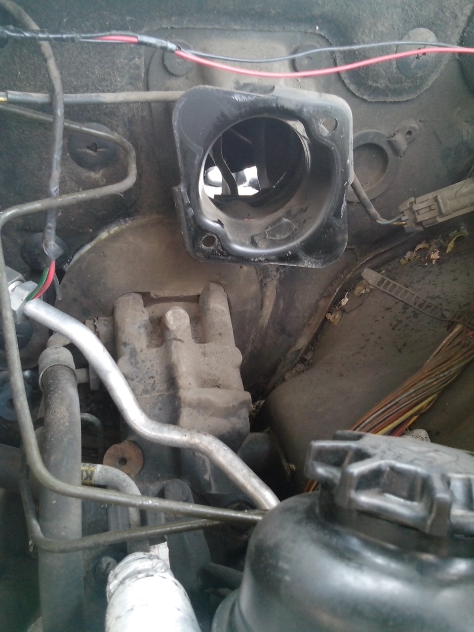 Замена вакуума — Opel Omega B, 2 л, 1995 года | своими руками | DRIVE2