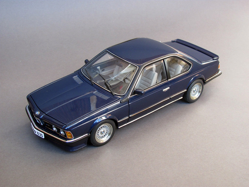 1/18 ディーラー特注 AUTOart BMW 635 CSi (E24) 1/18 ディーラー特注 AUTOart BMW 635 CSi (E24) 1/18