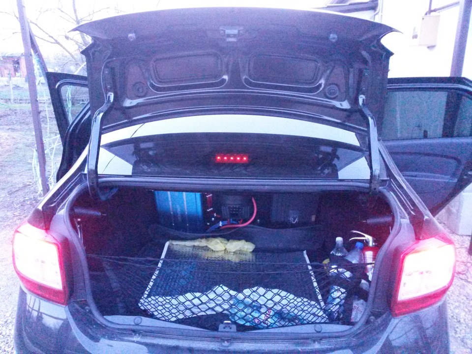 Общий вид. — Renault Logan (2G)