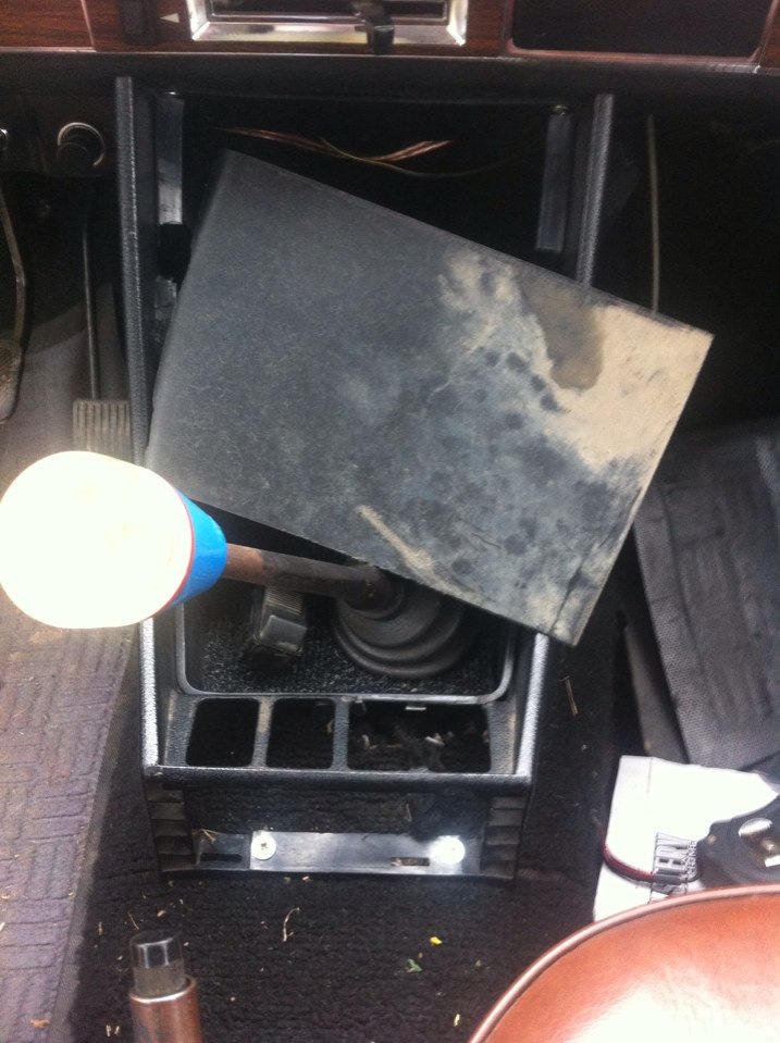 После того как нашел пластик, его нужно было подогнать, с минимальным количеством зазоров — Lada 2101