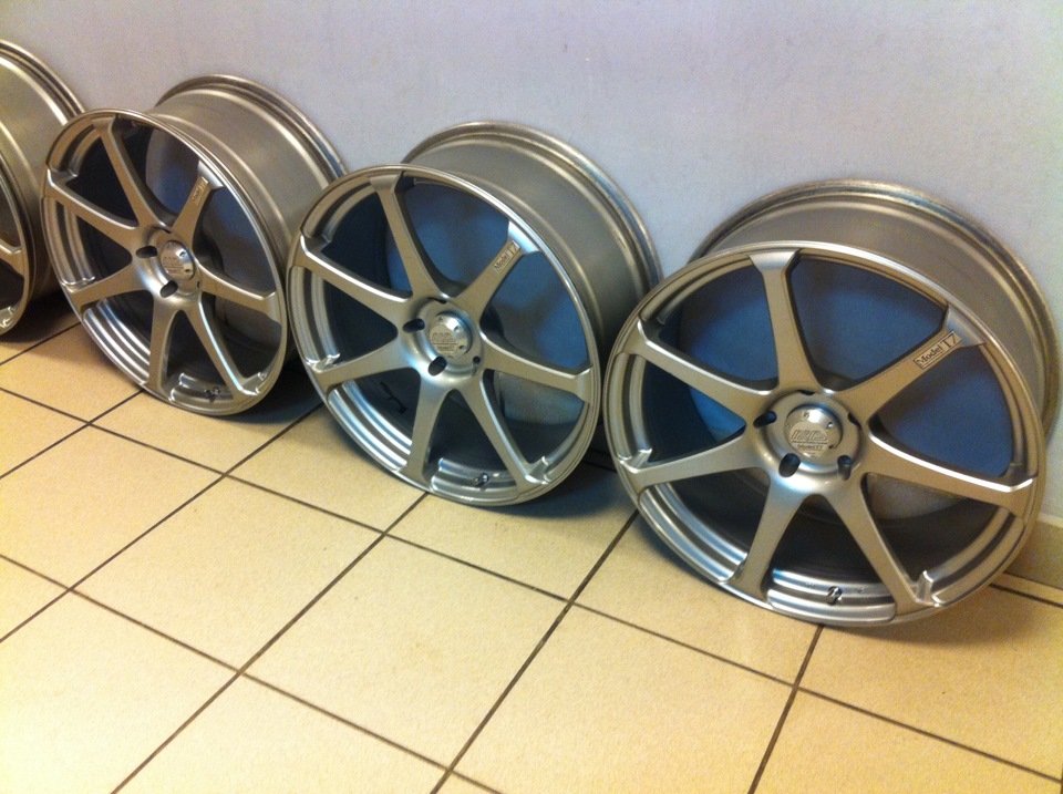 Avs model. Yokohama AVS model t7 r19. Yokohama AVS model f7. AVS model 7 r19. Литье Yokohama AVS model 6.