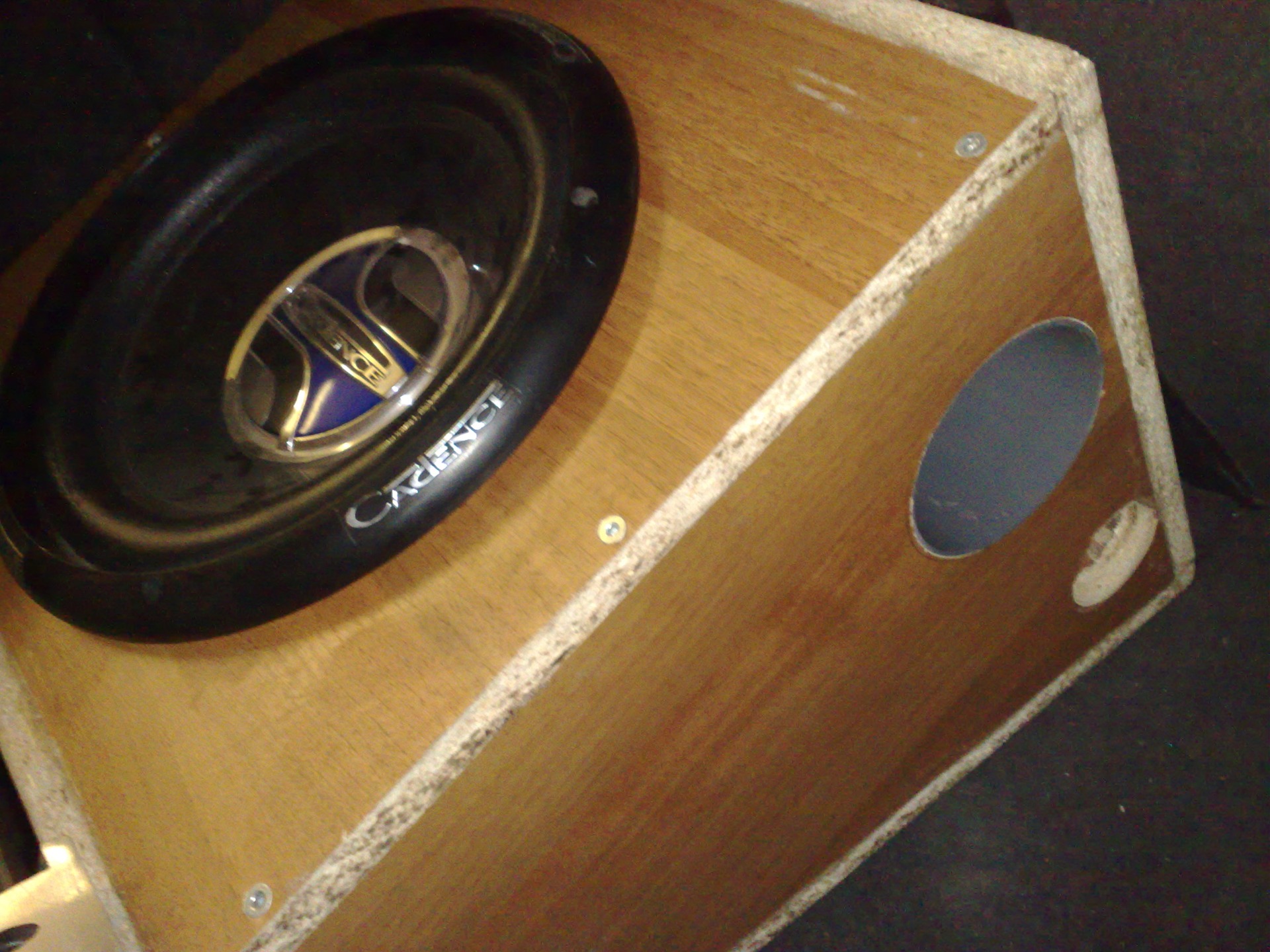 Короб 45 литров под 12 сабвуфер. Саб 45. Коробка для сабвуфера 230 мм. Саб 45. Саб в нексию н100.